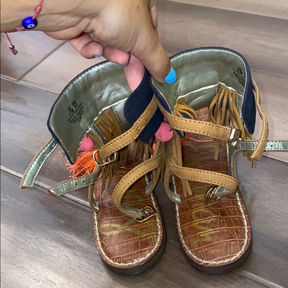 Sandals - Picture 3 of 3